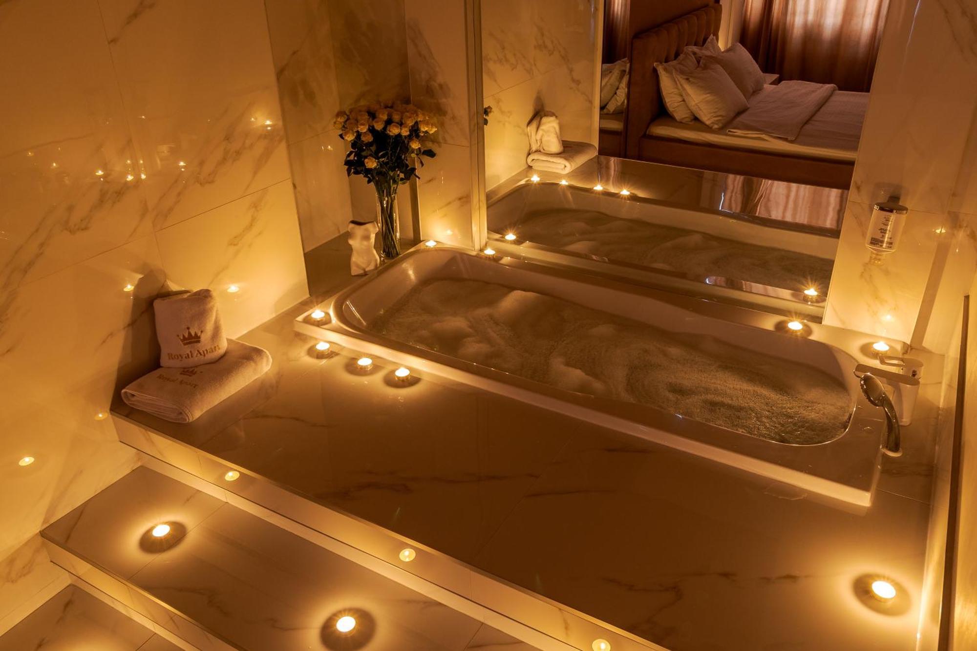 לבוב Royal Stylish Apartment In The Old City מראה חיצוני תמונה