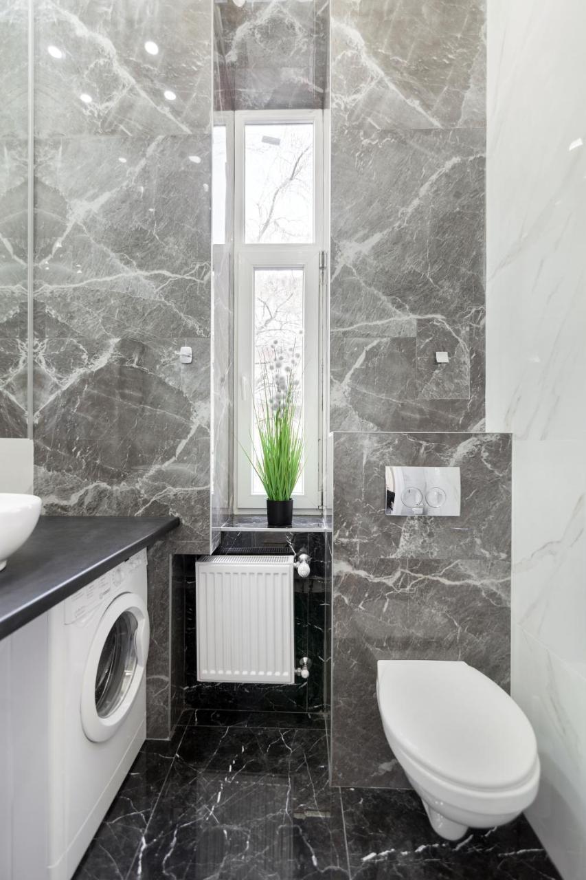 לבוב Royal Stylish Apartment In The Old City מראה חיצוני תמונה