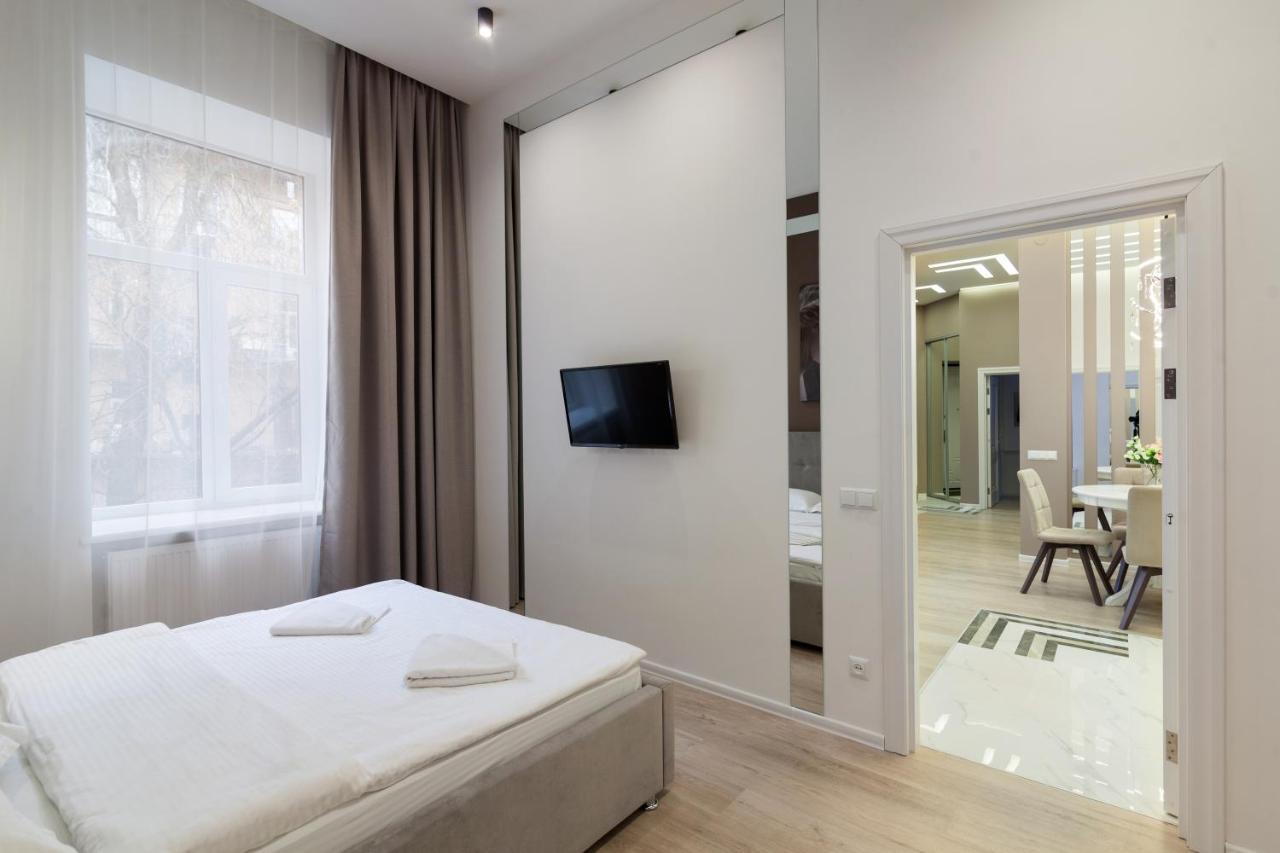 לבוב Royal Stylish Apartment In The Old City מראה חיצוני תמונה