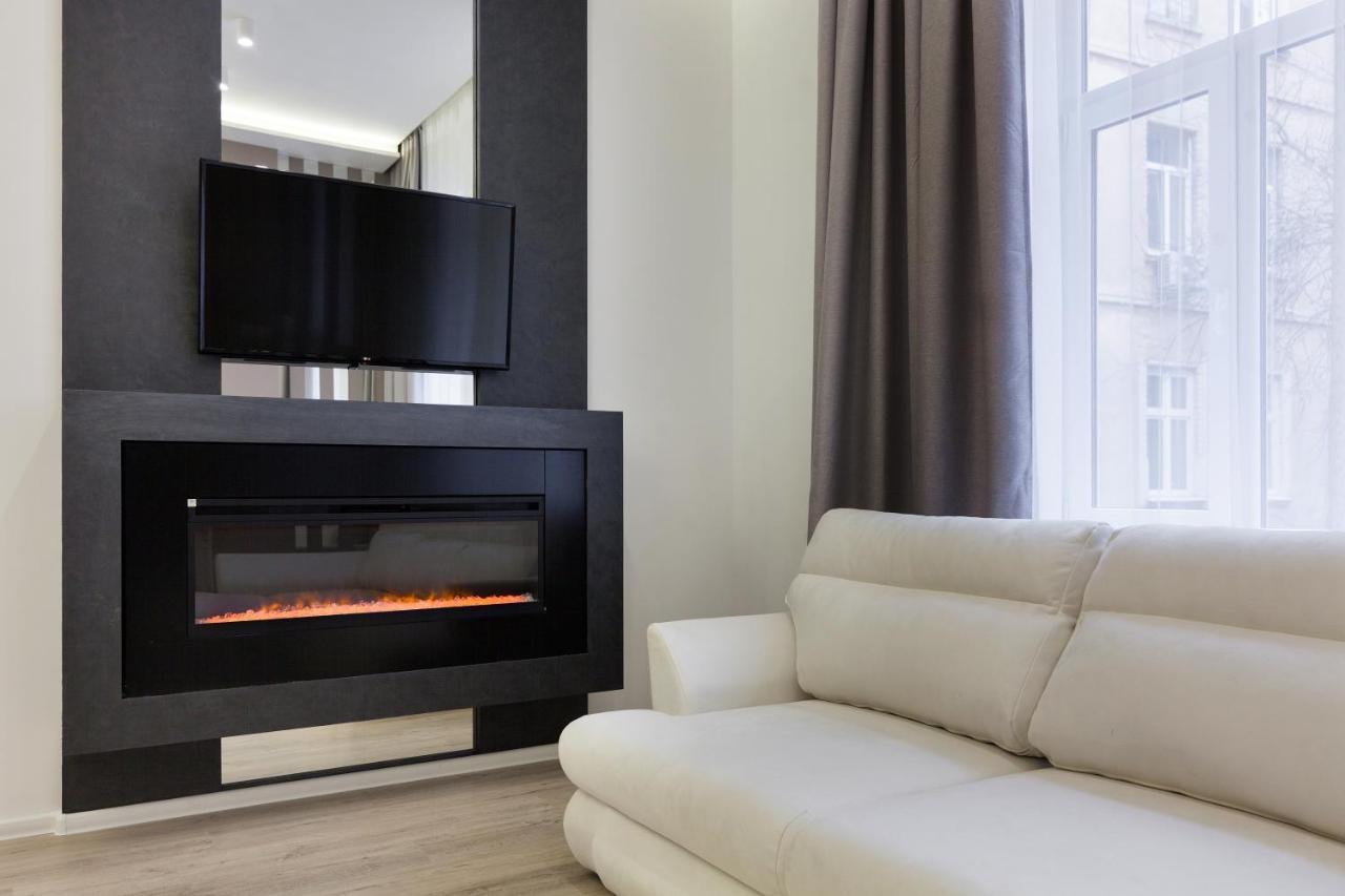 לבוב Royal Stylish Apartment In The Old City מראה חיצוני תמונה