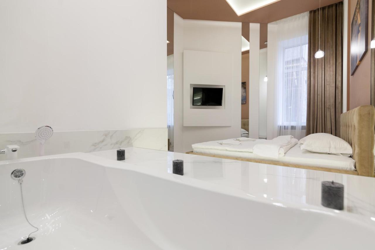 לבוב Royal Stylish Apartment In The Old City מראה חיצוני תמונה