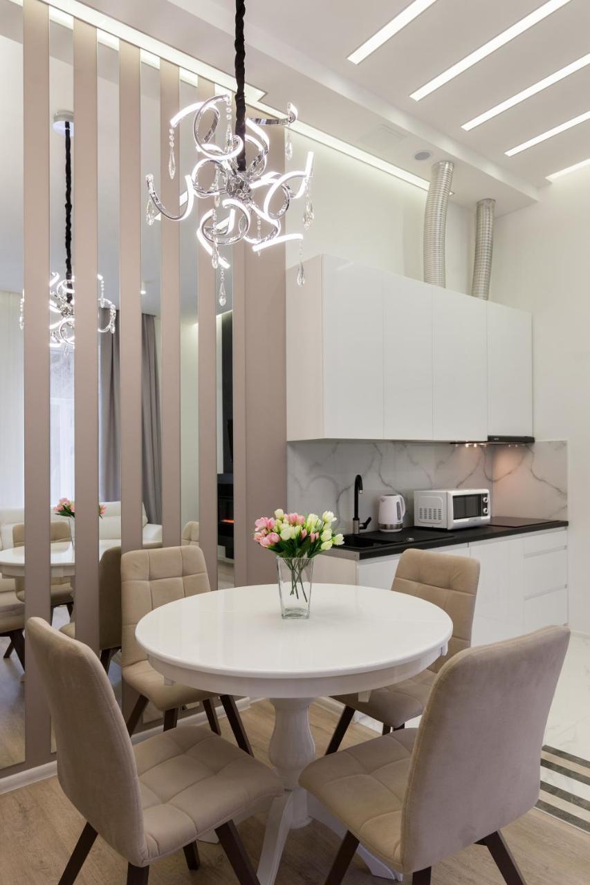 לבוב Royal Stylish Apartment In The Old City מראה חיצוני תמונה