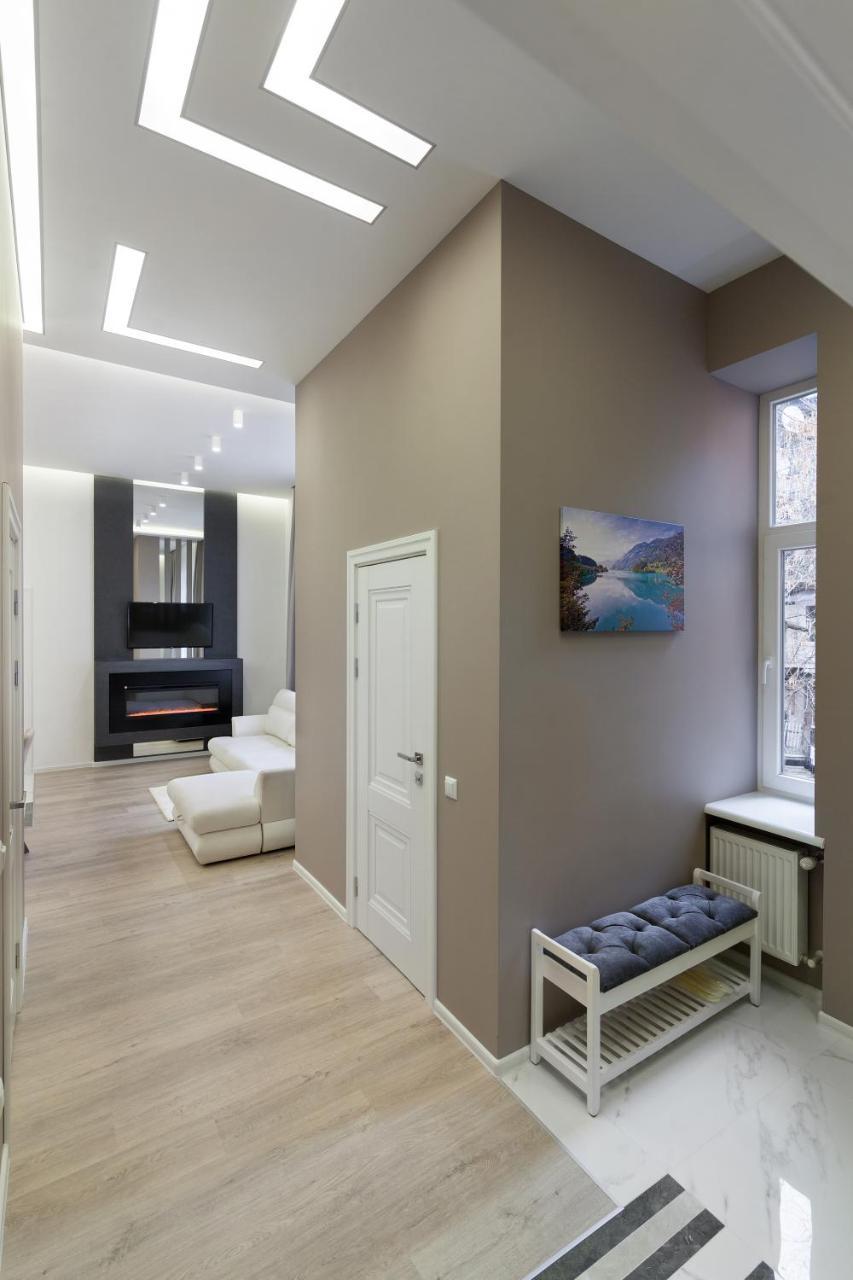 לבוב Royal Stylish Apartment In The Old City מראה חיצוני תמונה